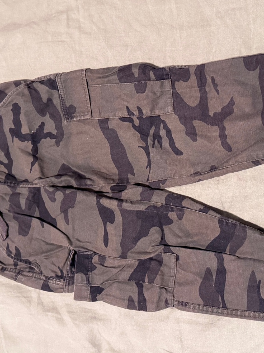 Aritzia- TNA jogger pants